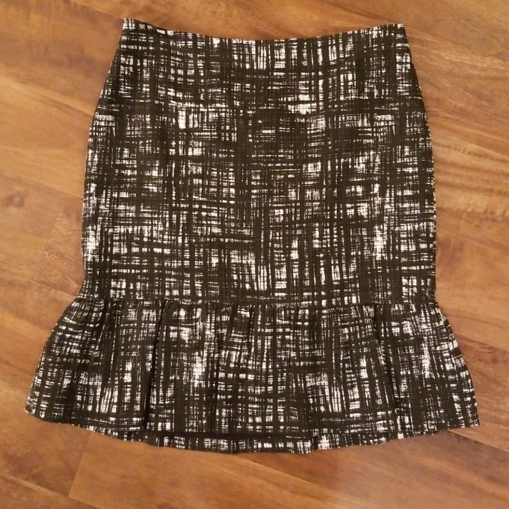 Ann Taylor skirt - 8